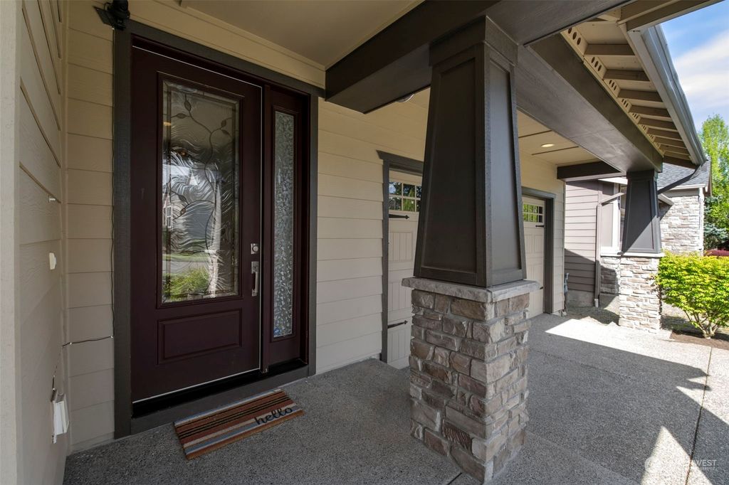 Photo of 17180 NE 123rd Street, Redmond, WA 98052 (MLS # 2227213)