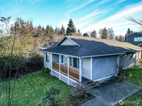 Photo of 1716 Scenic Drive, Everett, WA 98203 (MLS # 2463049)