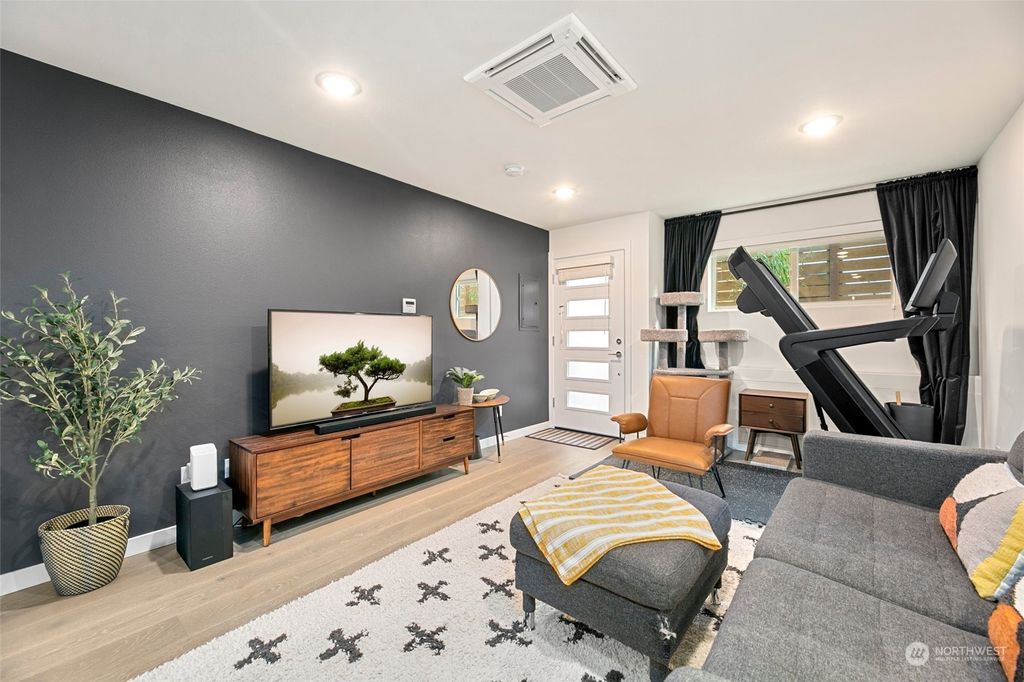 Photo of 9249 35th Avenue SW #D, Seattle, WA 98126 (MLS # 2032337)