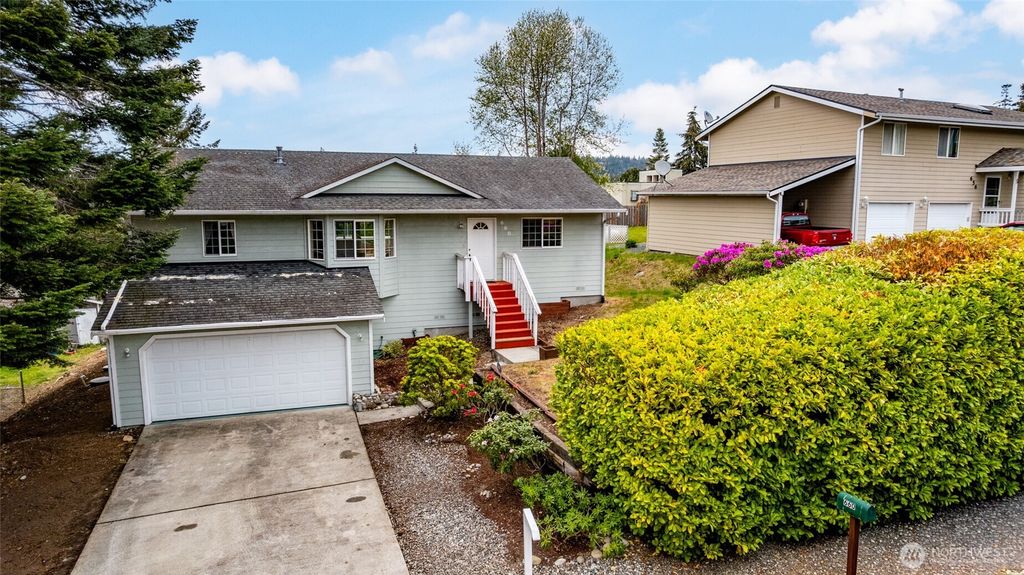 Photo of 660 Cranberry Drive, Oak Harbor, WA 98277 (MLS # 2519553)