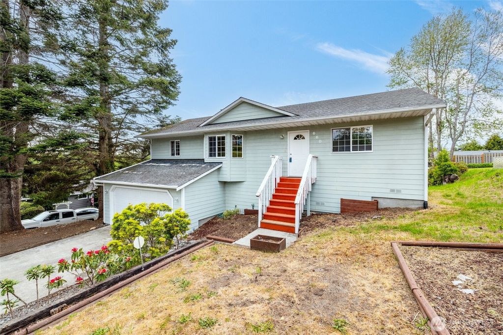 Photo of 660 Cranberry Drive, Oak Harbor, WA 98277 (MLS # 2519553)