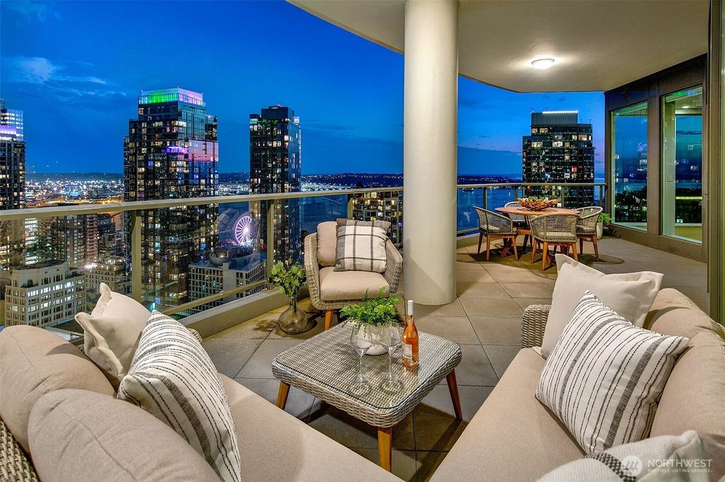 Photo of 1920 4th Avenue #3002, Seattle, WA 98101 (MLS # 2418261)