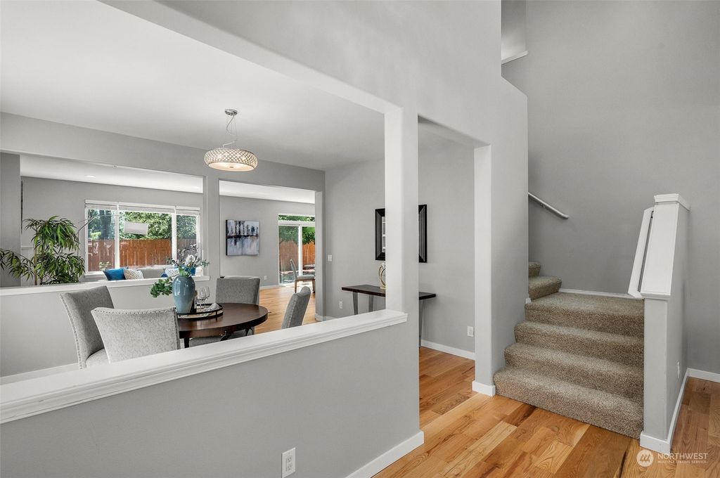 Photo of 517 Pasco Place NE, Renton, WA 98059 (MLS # 2263348)