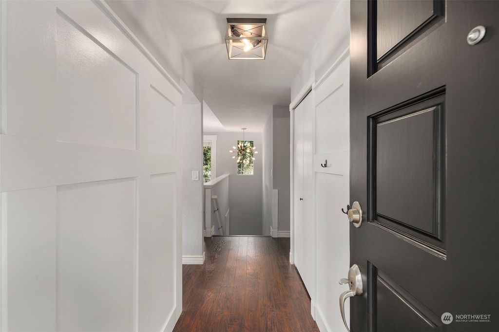 Photo of 1013 213th Place NE, Sammamish, WA 98074 (MLS # 2207035)