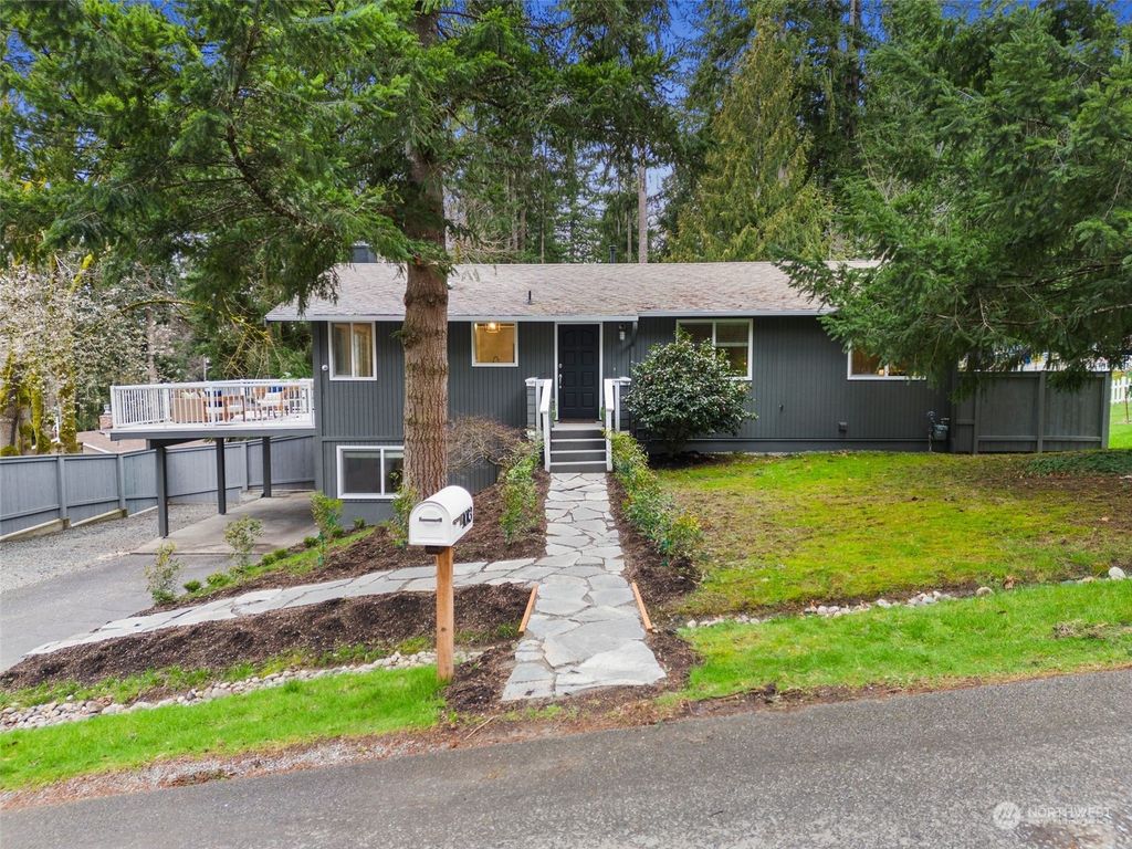 Photo of 1013 213th Place NE, Sammamish, WA 98074 (MLS # 2207035)