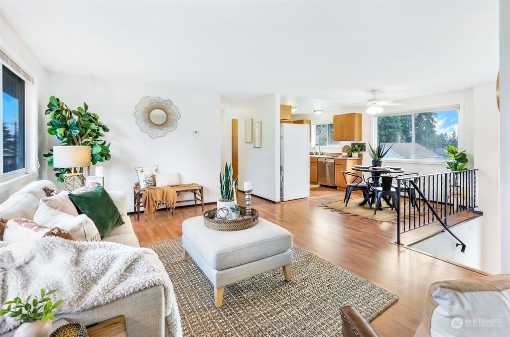 Photo of 1603 71st Place SE, Everett, WA 98203 (MLS # 2043781)