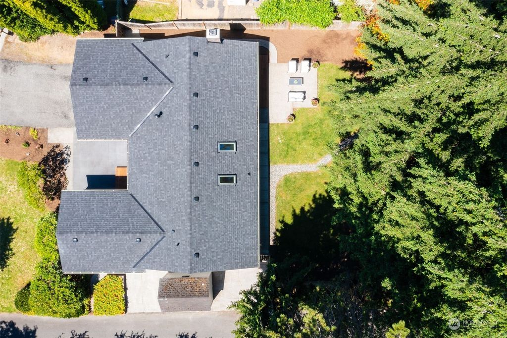 Photo of 20206 103rd Place NE, Bothell, WA 98011 (MLS # 2262377)