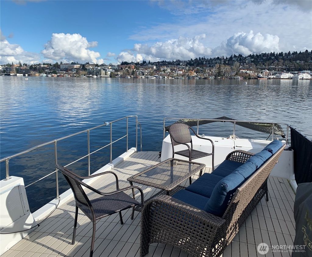 Photo of 2000 Westlake Avenue N #E-3, Seattle, WA 98106 (MLS # 2474879)