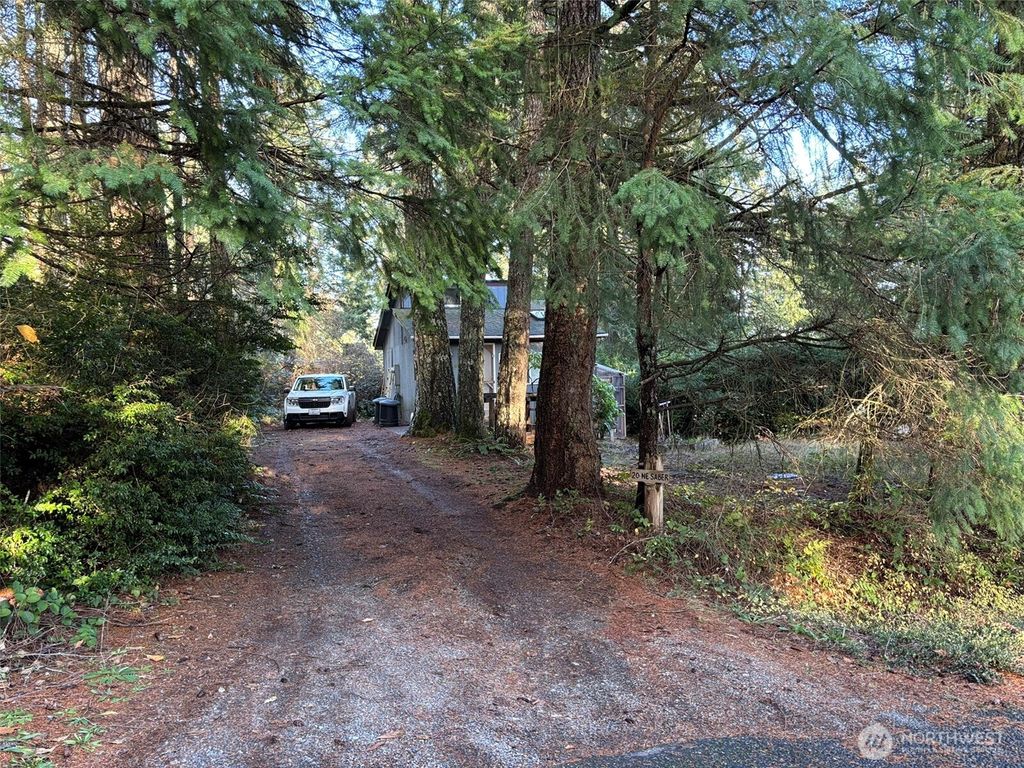 Photo of 20 NE Saber Drive, Belfair, WA 98528 (MLS # 2456822)