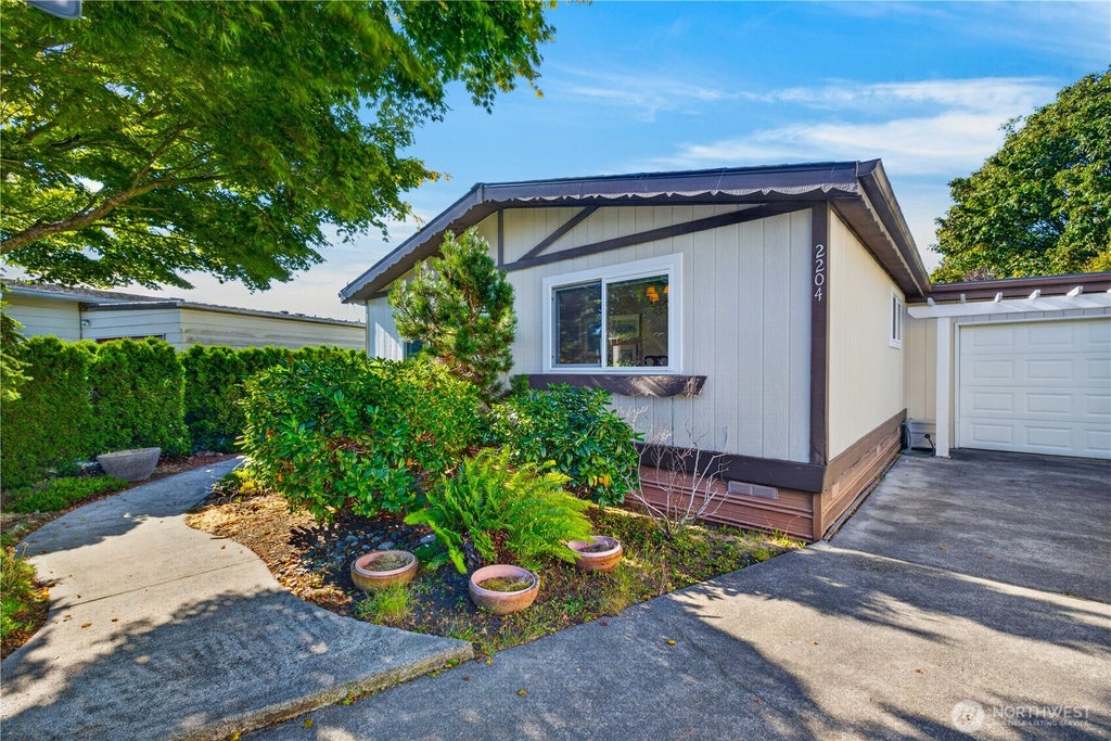 Photo of 2204 Bane Place, Anacortes, WA 98221 (MLS # 2576054)