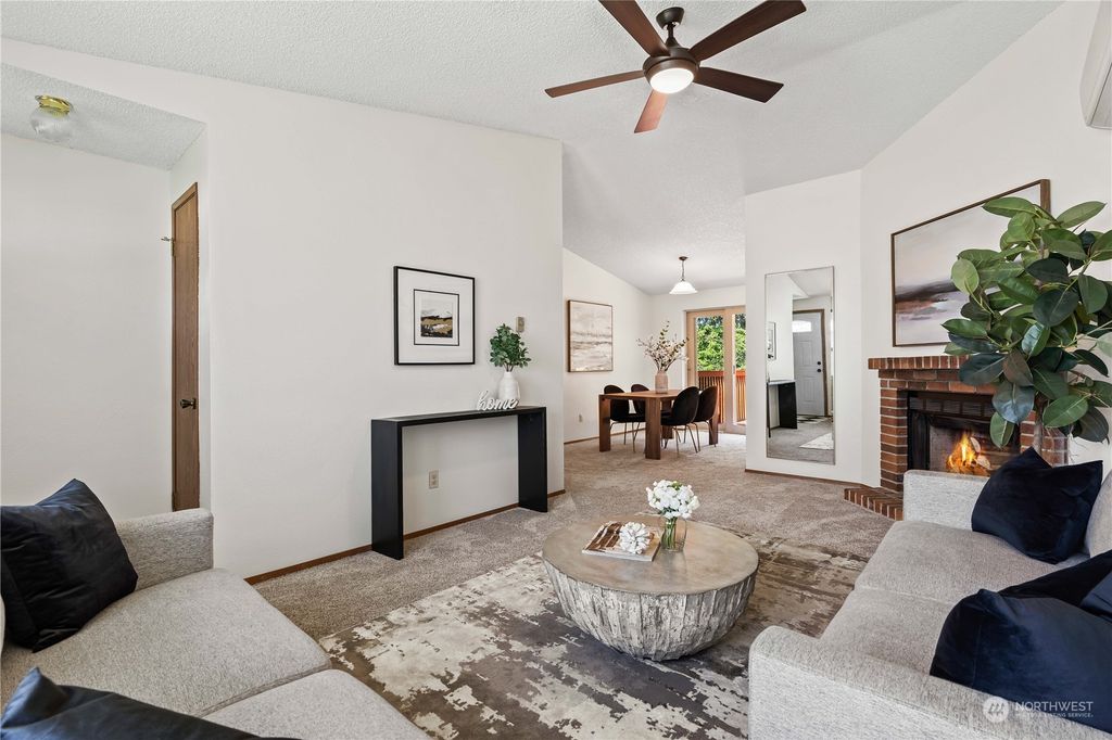 Photo of 310 S 314th Place, Federal Way, WA 98003 (MLS # 2071764)