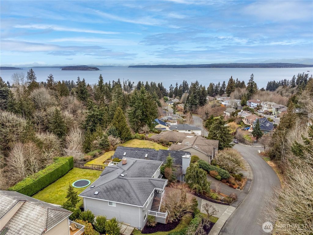 Photo of 5110 Narbeck Avenue, Everett, WA 98203 (MLS # 2327448)