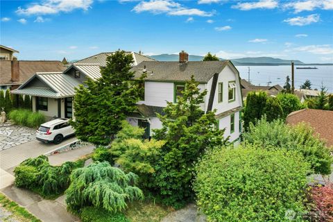 Photo of 510 13th Street, Bellingham, WA 98225 (MLS # 2416668)