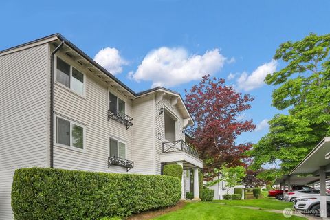 Photo of 15415 35th Avenue W #F202, Lynnwood, WA 98087 (MLS # 2524390)