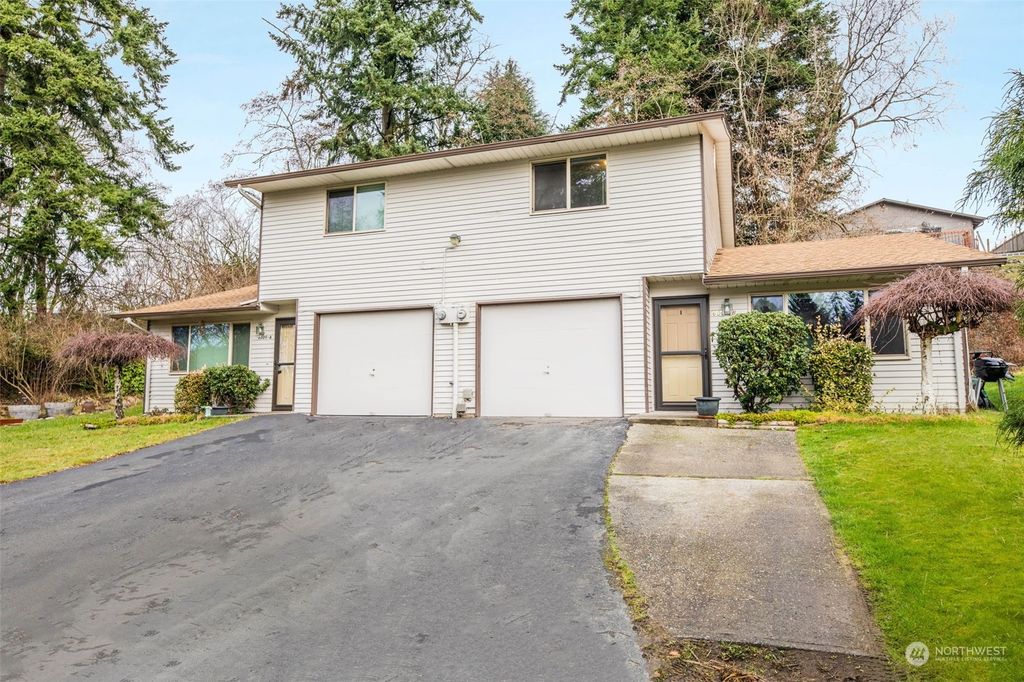 Photo of 6009 W Beech Street, Everett, WA 98203 (MLS # 2199002)