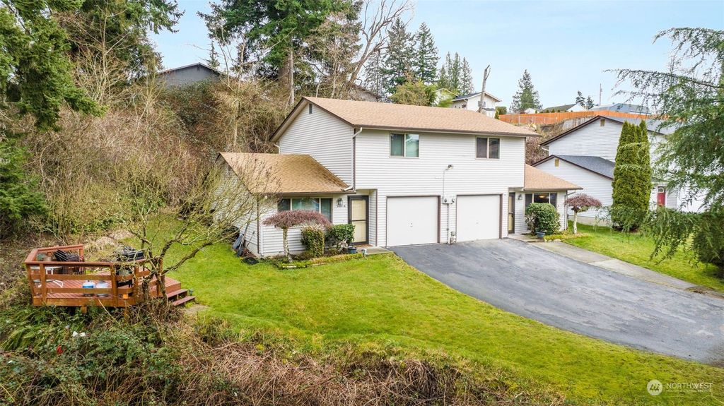 Photo of 6009 W Beech Street, Everett, WA 98203 (MLS # 2199002)