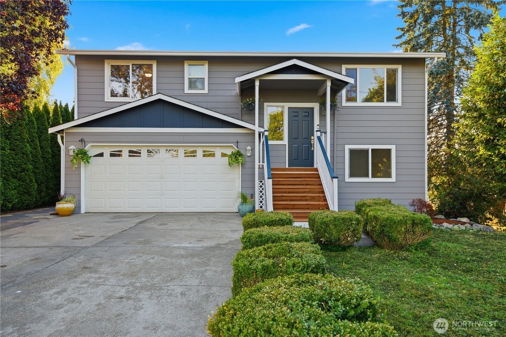 Photo of 8317 14th Place SE, Everett, WA 98205 (MLS # 2575773)