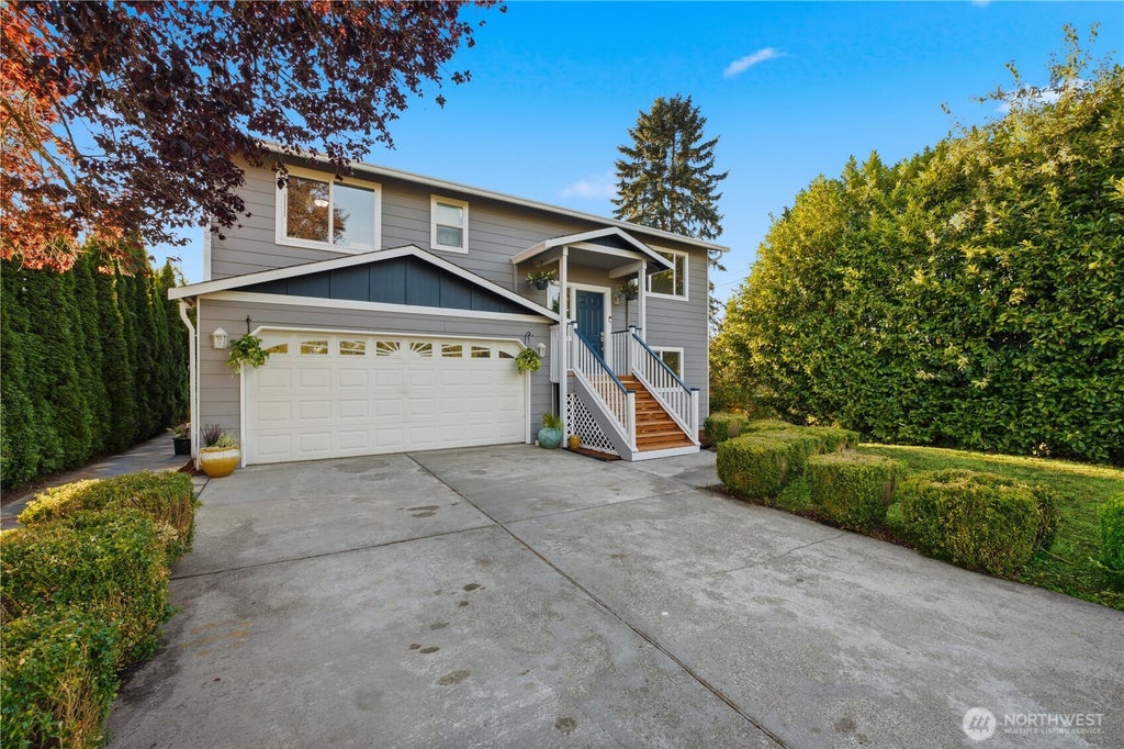 Photo of 8317 14th Place SE, Everett, WA 98205 (MLS # 2575773)