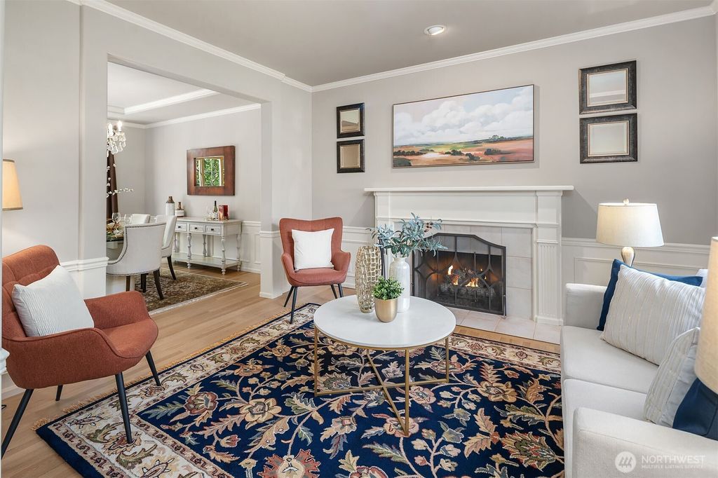 Photo of 16862 SE 56th Place, Bellevue, WA 98006 (MLS # 2409248)