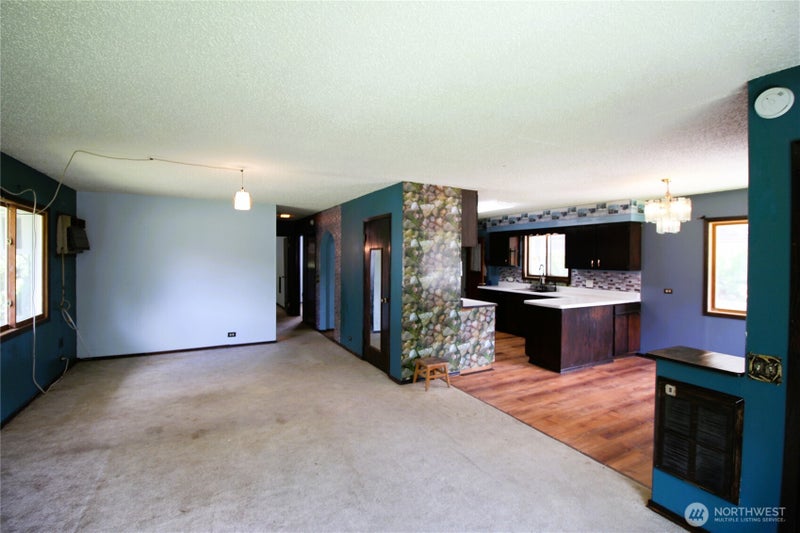 278 W Sixth Street