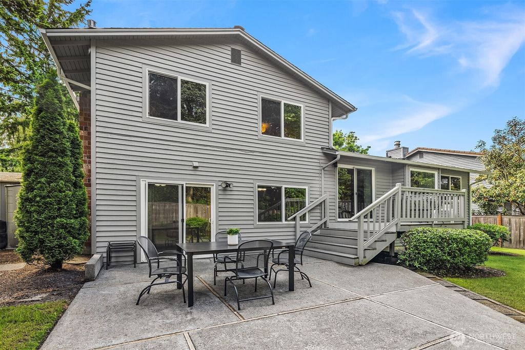 Photo of 13830 101st Place Pl NE, Kirkland, WA 98034 (MLS # 2379031)