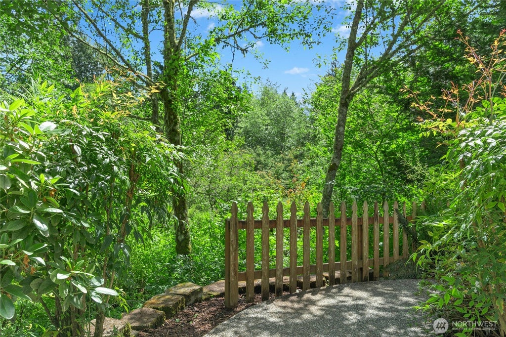 Photo of 6326 247th Avenue NE, Redmond, WA 98053 (MLS # 2536108)