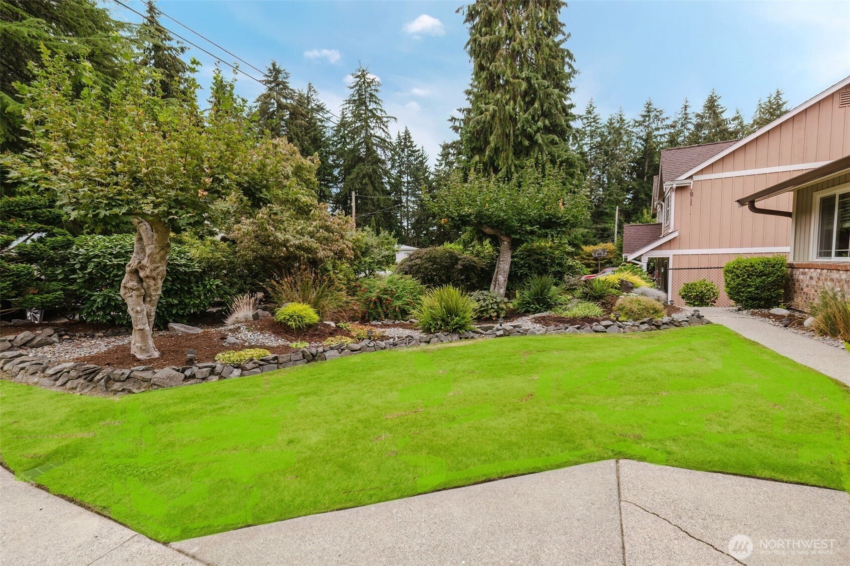 3614 Crestview Drive W