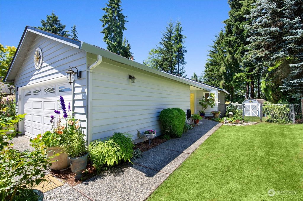 Photo of 14210 55th Avenue SE, Everett, WA 98208 (MLS # 2260964)
