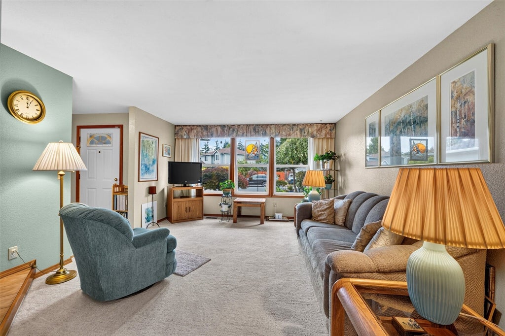 Photo of 34701 31st Place SW, Federal Way, WA 98023 (MLS # 2593936)