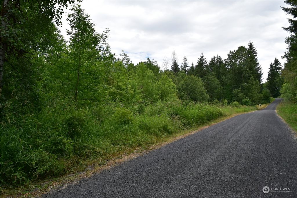 listing image 9365648372459936974