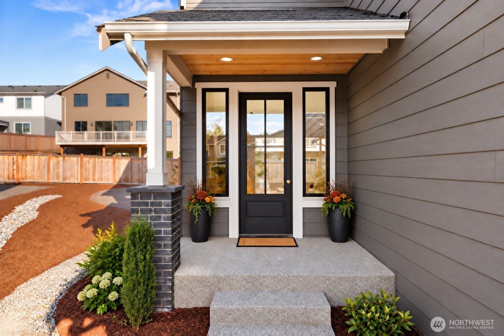 Photo of 736 Bailey Avenue, Snohomish, WA 98290 (MLS # 2587131)