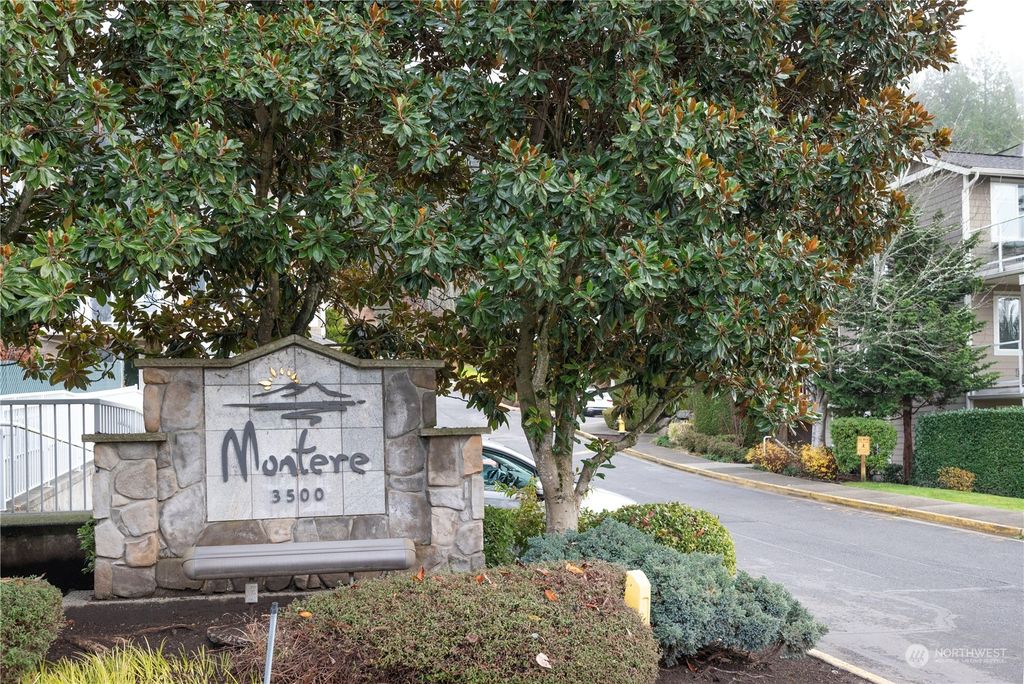 Photo of 3500 E Lake Sammamish Pkwy Pkwy SE #8-106, Sammamish, WA 98075 (MLS # 2181623)