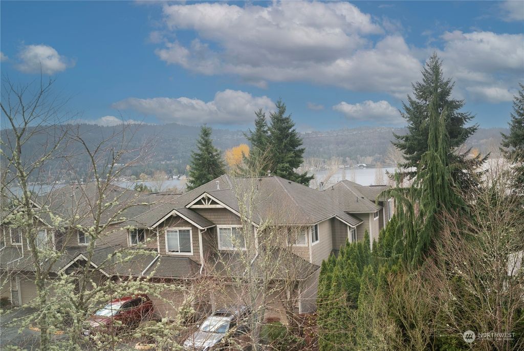 Photo of 3500 E Lake Sammamish Pkwy Pkwy SE #8-106, Sammamish, WA 98075 (MLS # 2181623)