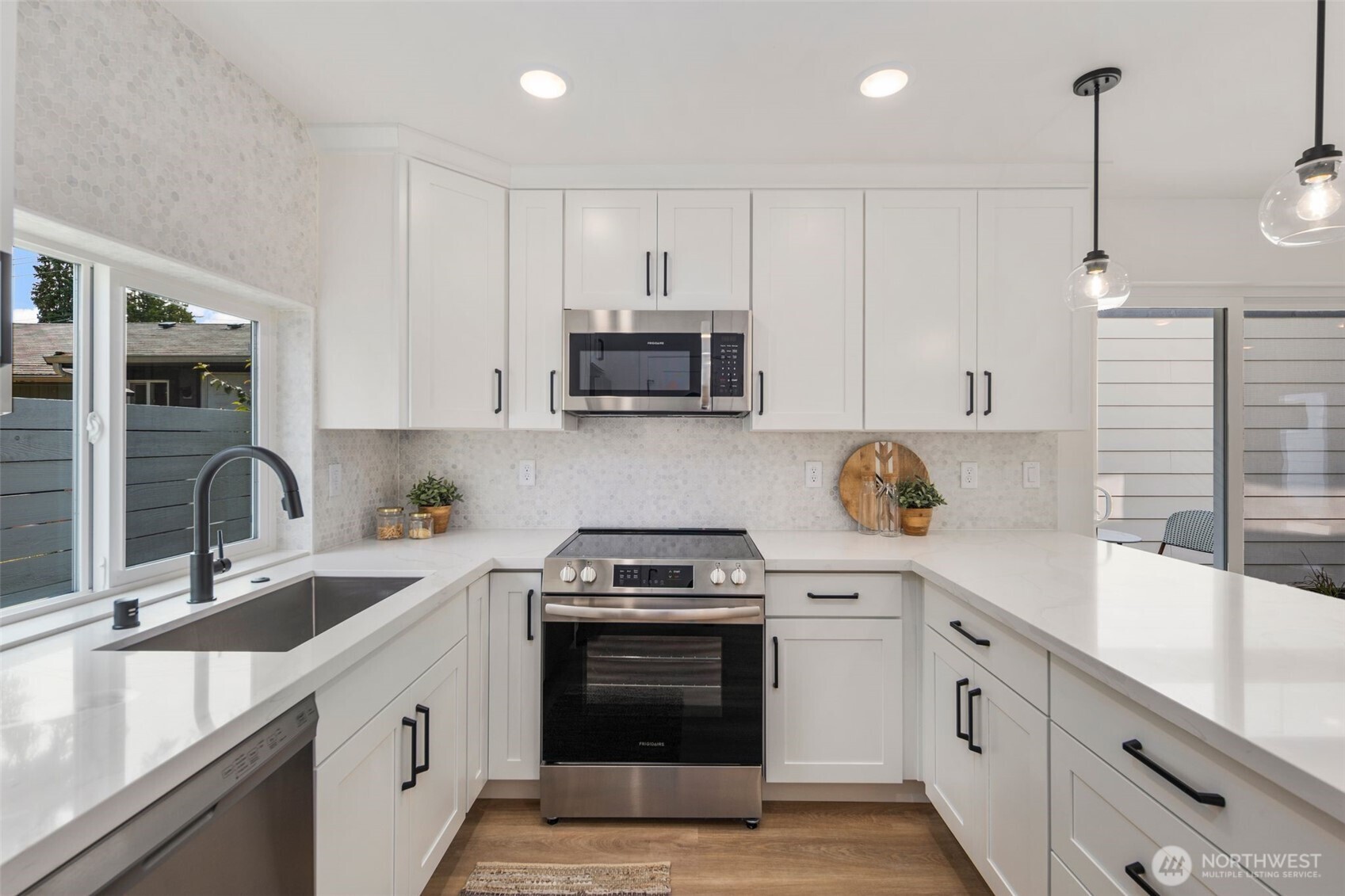 820 S Sullivan Street