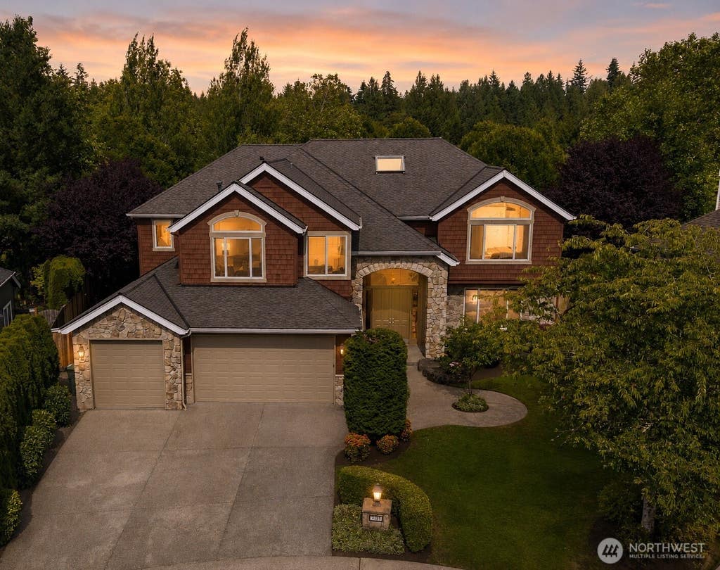 Photo of 3054 205th Court NE, Sammamish, WA 98074 (MLS # 2544761)