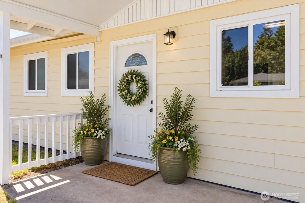 Photo of 1542 Roland Avenue, Port Orchard, WA 98366 (MLS # 2584878)