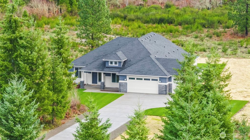 Photo of 0 SE Nyeri Trail (Lot 4), Olalla, WA 98359 (MLS # 2513487)