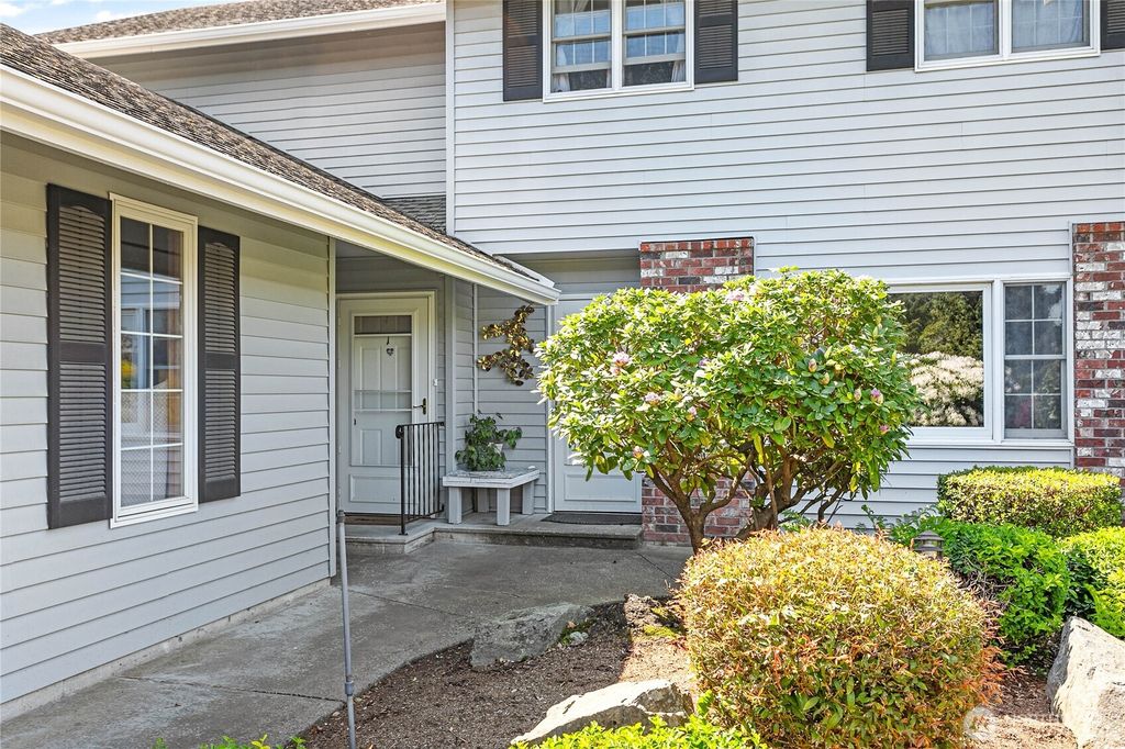 Photo of 1843 Main Street #A1, Lynden, WA 98264 (MLS # 2515555)