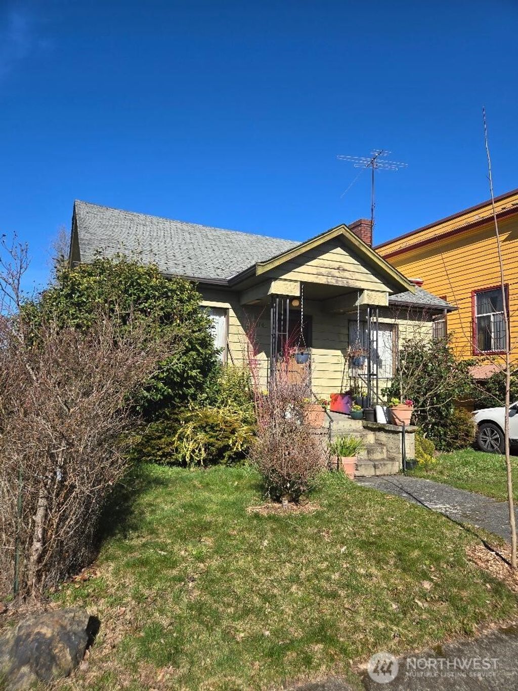 Photo of 110 NW 83rd Street, Seattle, WA 98117 (MLS # 2338761)