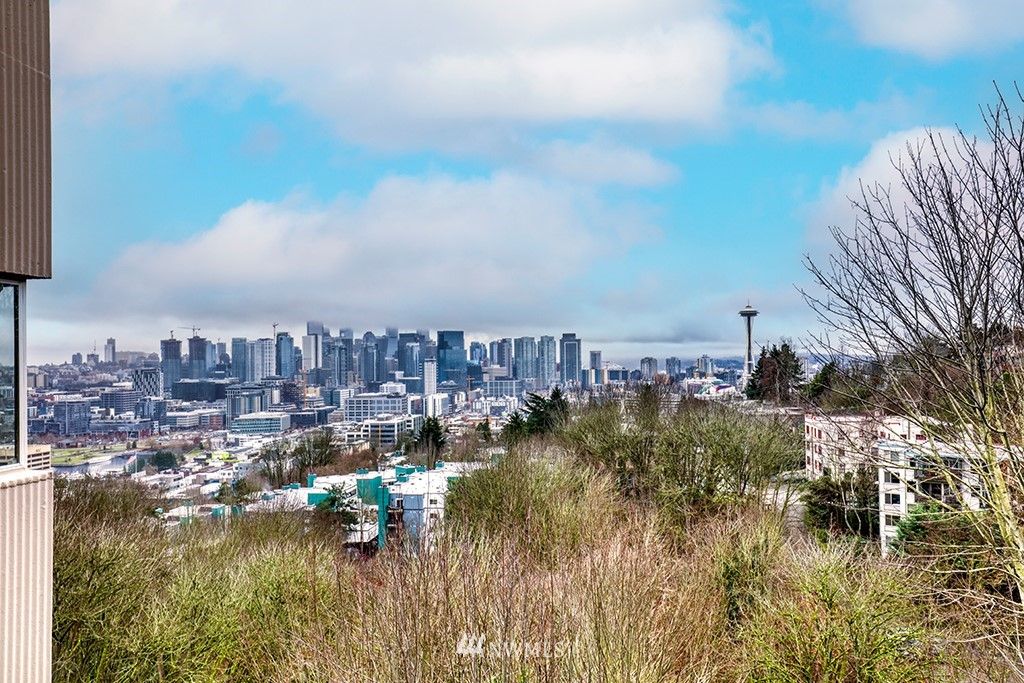 Photo of 1800 Taylor Avenue N #408, Seattle, WA 98109 (MLS # 1880170)