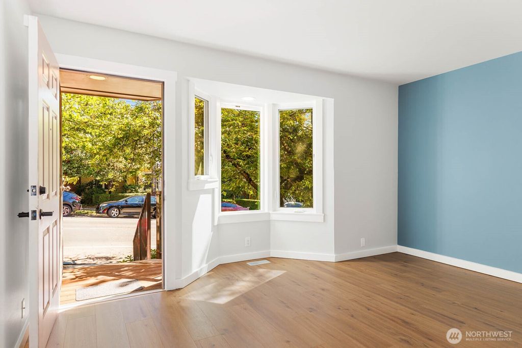 Photo of 1524 E Yesler Way, Seattle, WA 98122 (MLS # 2412811)