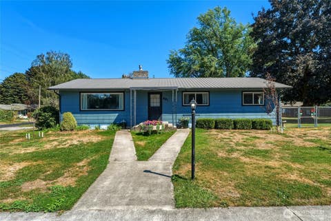 Photo of 601 Coppei Avenue, Waitsburg, WA 99361 (MLS # 2571571)
