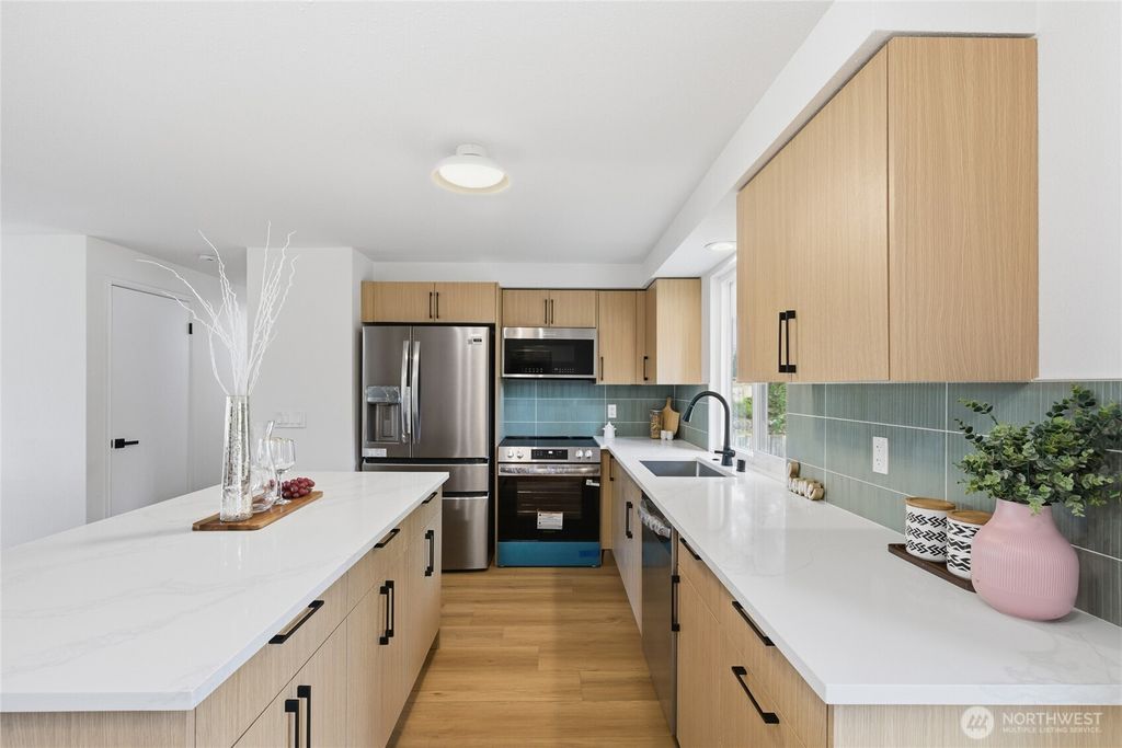 Photo of 1204 E Laurel Street, Kent, WA 98030 (MLS # 2509803)