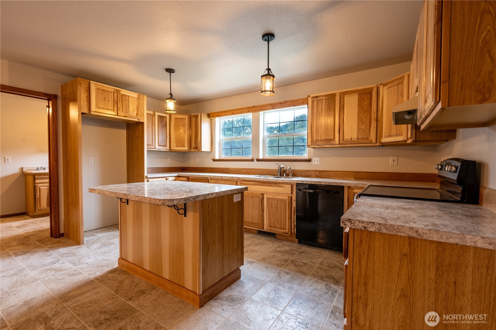 732 Satsop Road W