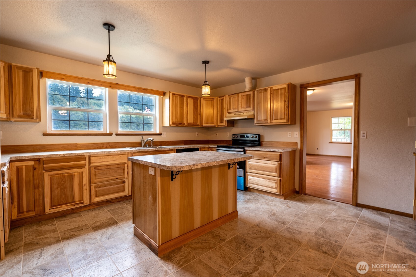 732 Satsop Road W