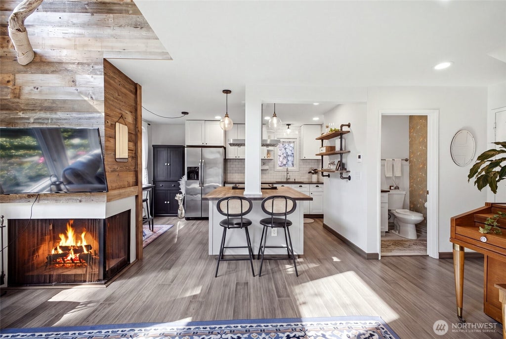 Photo of 3423 W Government Way, Seattle, WA 98199 (MLS # 2574985)