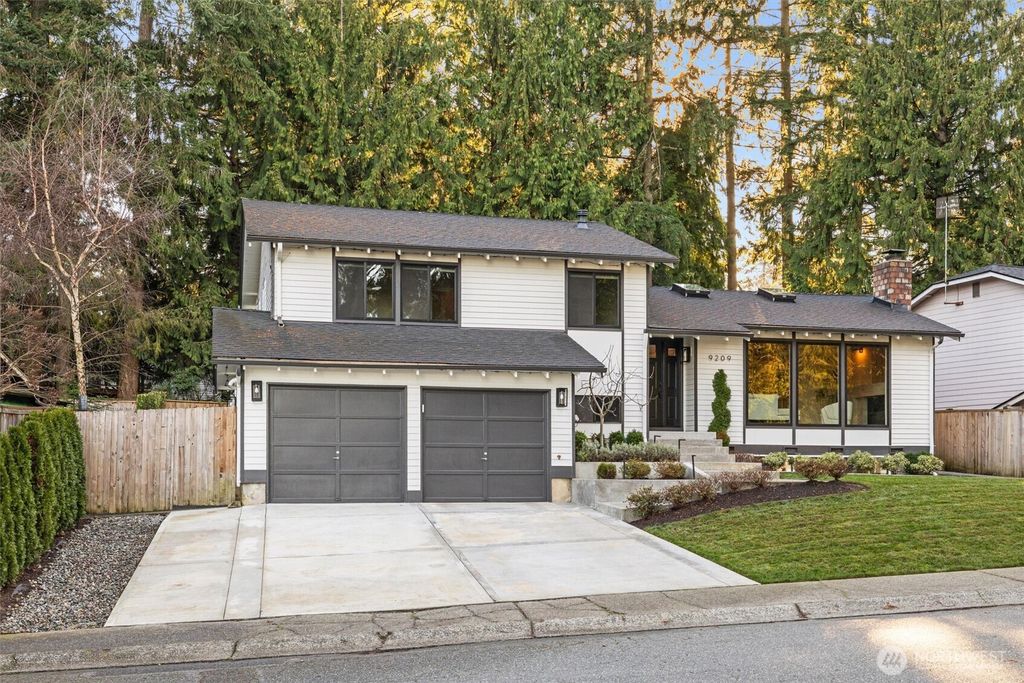 Photo of 9209 NE 142nd Way, Kirkland, WA 98034 (MLS # 2467575)