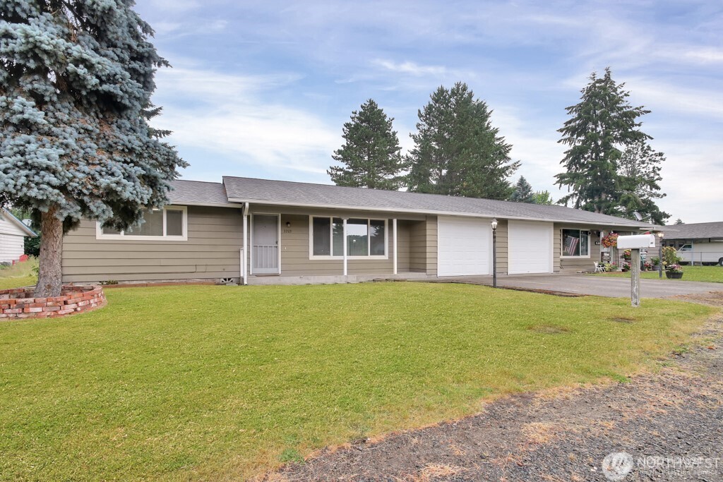 3201 - 3203 Laurel Lane