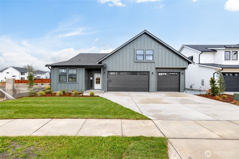 Photo of 632 Legacy Way, Sedro Woolley, WA 98284 (MLS # 2468953)