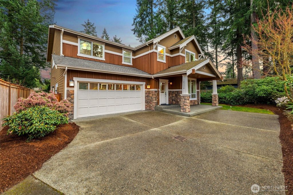 Photo of 18338 Corliss Avenue N, Shoreline, WA 98133 (MLS # 2348507)